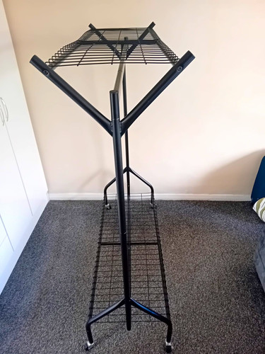 Black metal freestanding - black,